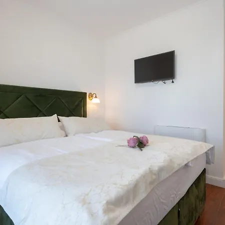 Luxury Ana Apartment