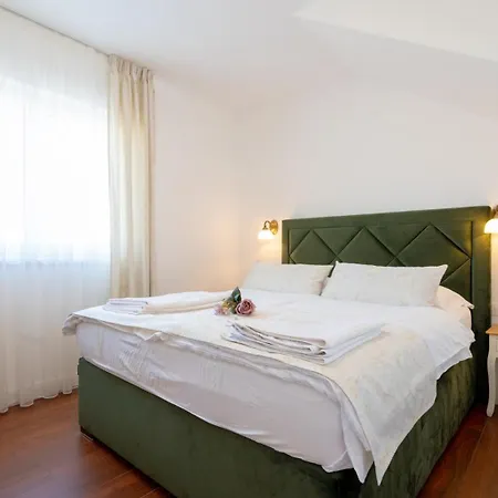 Luxury Ana Apartment Trogir