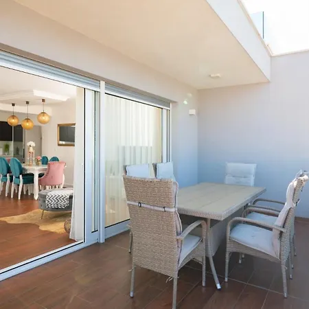 Luxury Ana Apartment